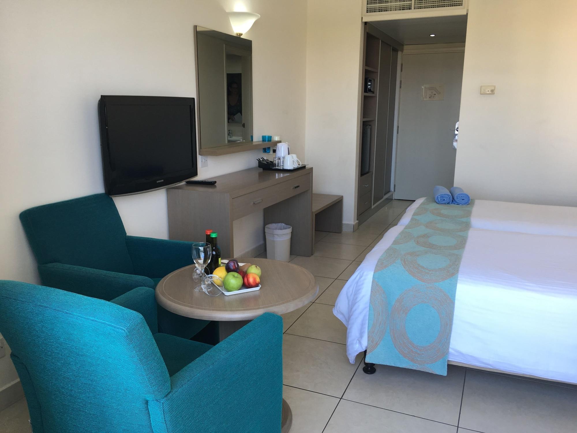 Avanti Hotel Paphos ภายนอก รูปภาพ