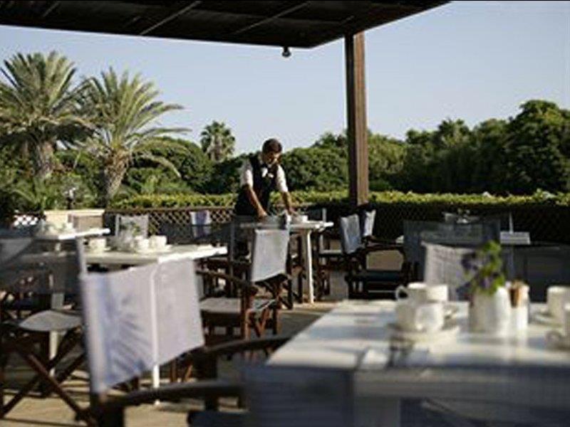 Avanti Hotel Paphos ภายนอก รูปภาพ
