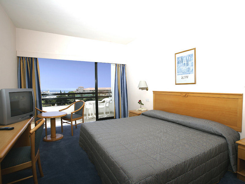 Avanti Hotel Paphos ภายนอก รูปภาพ